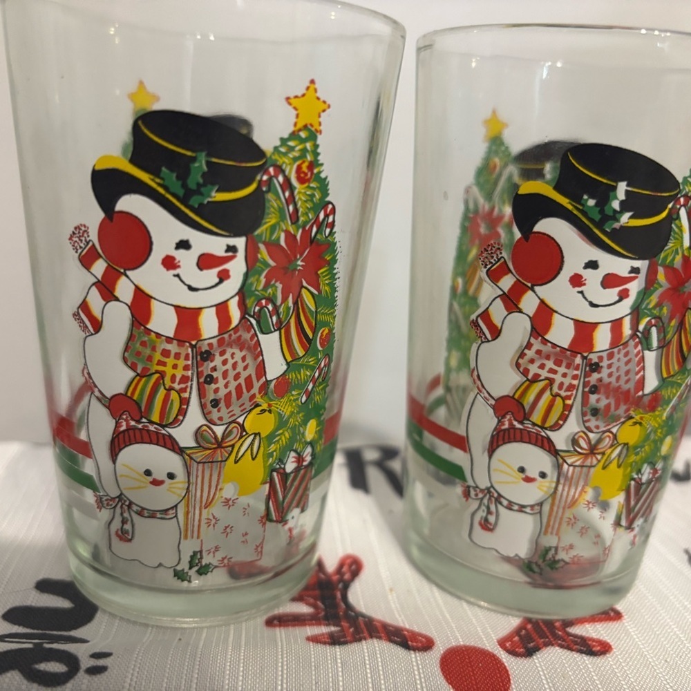Vintage Festive Snowman Holiday Glasses Set juice milk cup set of 2 EUC 8oz